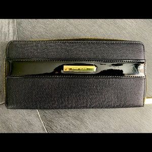 Anne Klein Zip Wallet